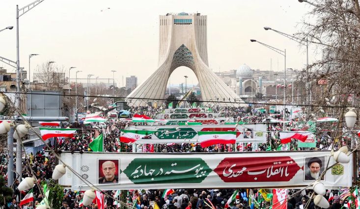 Iranul aniversează Revoluția Islamică din 1979 sub presiunea Statelor Unite - 1-1770820566.webp