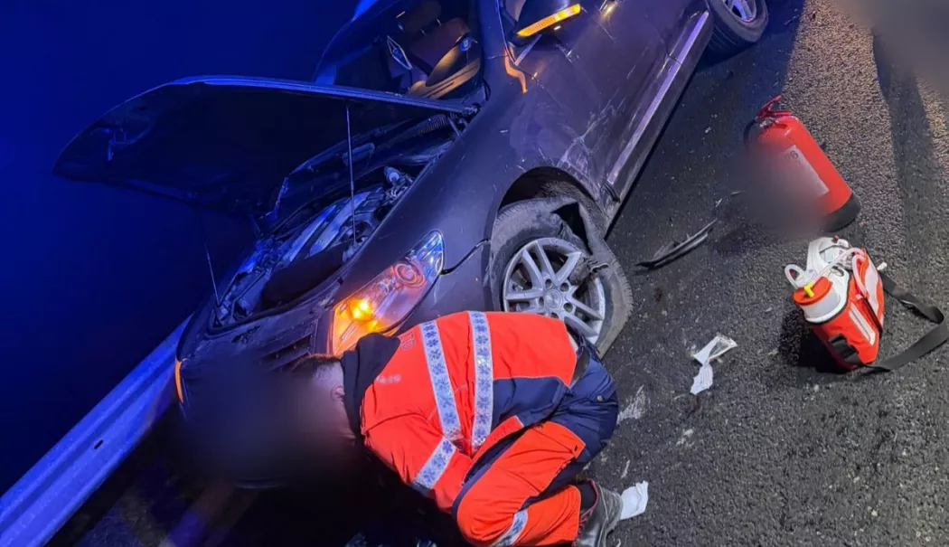 Impact devastator. Doi pietoni loviți de o mașină, unul și-a pierdut viața - 1-1772353492.webp