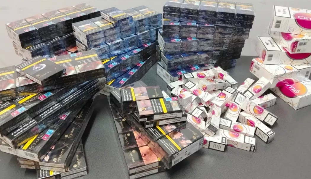 Poliția Locală Constanța lovește comerțul ilegal. 296 de pachete de țigări confiscate în Henri Coandă