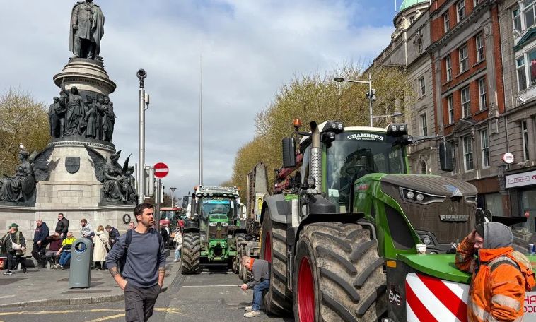 Guvernul Irlandei desfășoară armata pentru a elibera drumurile și instalațiile energetice blocate de protestatari - 1-1775733291.webp