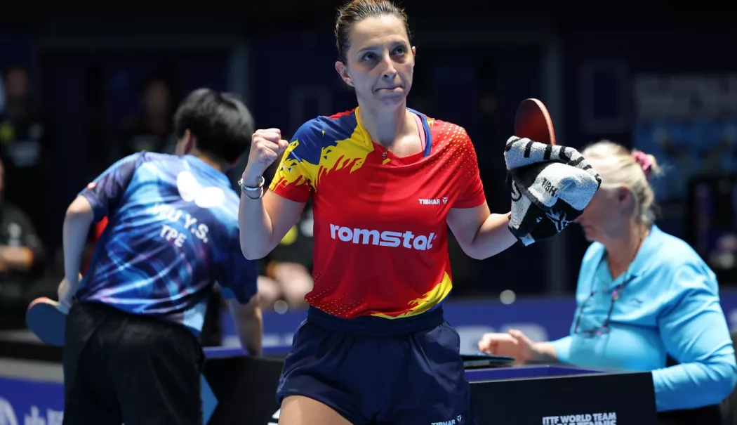 Echipele României, în optimi de finală, la Mondialele de la Londra. Eliza Samara, victorie prețioasă în duelul cu Olanda - 1-1777958968.webp
