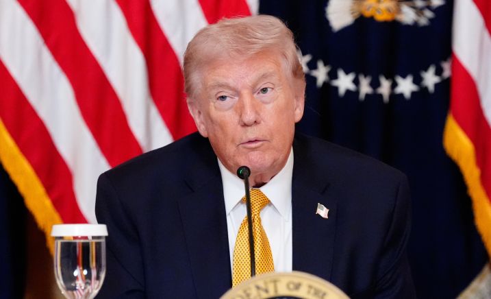 Donald Trump cere Iranului să fluture steagul alb al capitulării - 1-1778054351.webp
