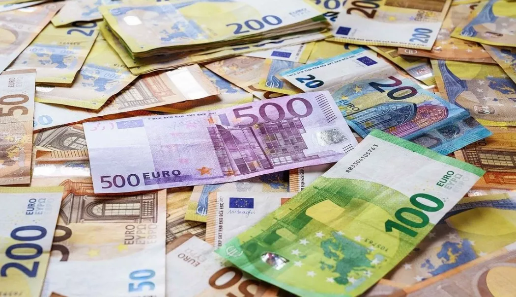 BNR: Moneda națională își continuă deprecierea. Euro, cotație record - 5,2688 lei - 1-1778064796.webp
