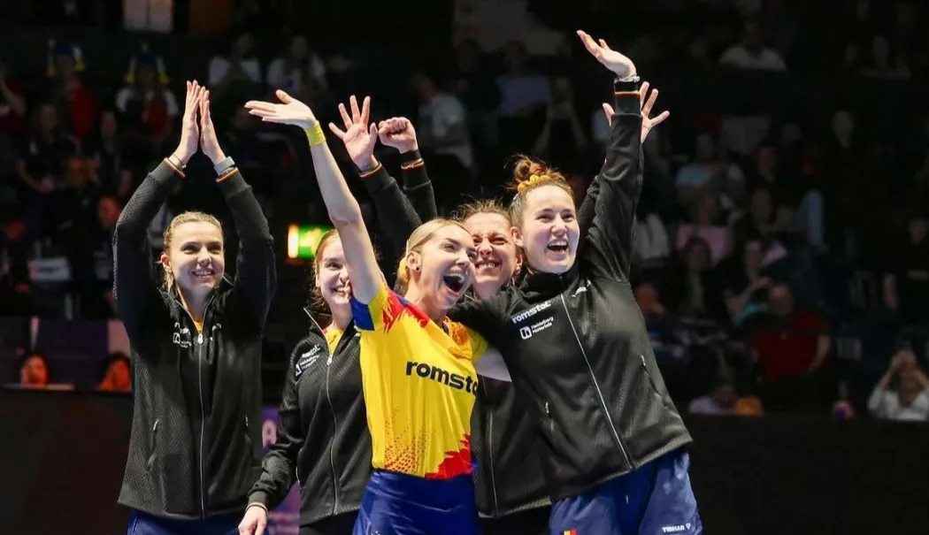 Avem medalia de bronz! România, din nou pe podium la Mondialele de tenis de masă, după 26 de ani - 1-1778404143.webp