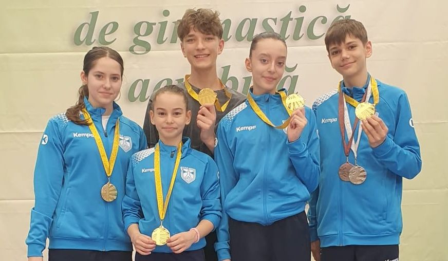 Aerobicii constănțeni, salbă de medalii la Cupa Aerogym de la Arad - 1-1779786582.webp