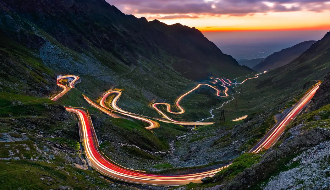 Transalpina s-a redeschis după aproape opt luni! Șoferii pot circula din nou pe cea mai înaltă șosea din România
