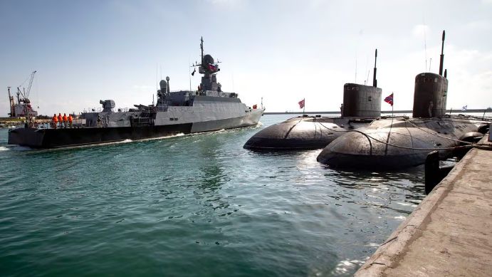Foto - Rusia declară că discută despre reformatarea instalațiilor sale militare din Siria