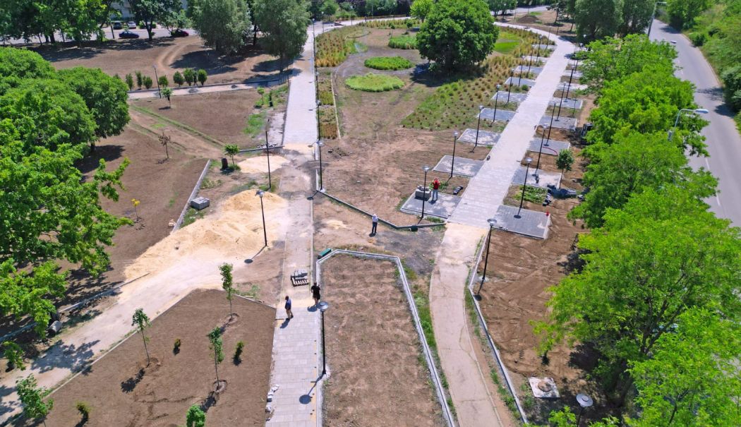 Lucrările avansează! Parcul din Poarta 6 va fi transformat într-un spațiu de recreere modern
