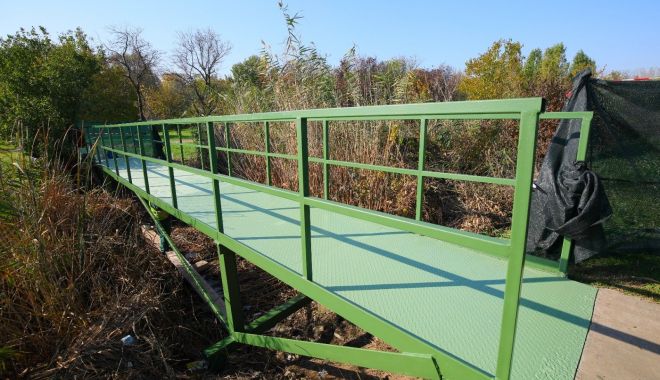 Podețele din Parcul Tăbăcărie sunt reabilitate - 1002-1635510024.jpg