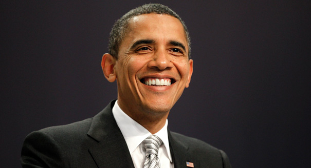Băsescu l-a felicitat pe Obama - 101215obamasmiletaxreut605-1352292188.jpg
