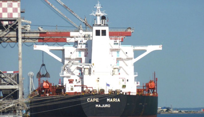 108 kg de cocaină ascunse pe corpul unei nave, sub linia de plutire - 108kgcocaina-1400254835.jpg