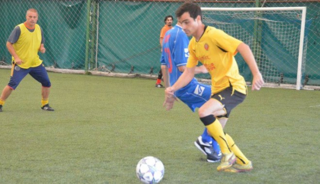 TRAGEDIE la mare: Tânăr ACTOR român, component al Naționalei de Fotbal a Artiștilor, a murit ÎNECAT - 10980551020141594877655619349213-1376819496.jpg