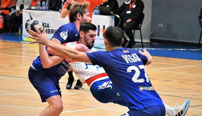 CSM Constanţa a tremurat pe final, în „bătălia” de la Vaslui - 11-1664702631.jpg