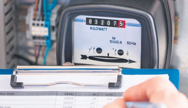 Institutul Naţional de Statistică: Consumul de energie electrică al populaţiei s-a redus cu 15% în primele trei luni