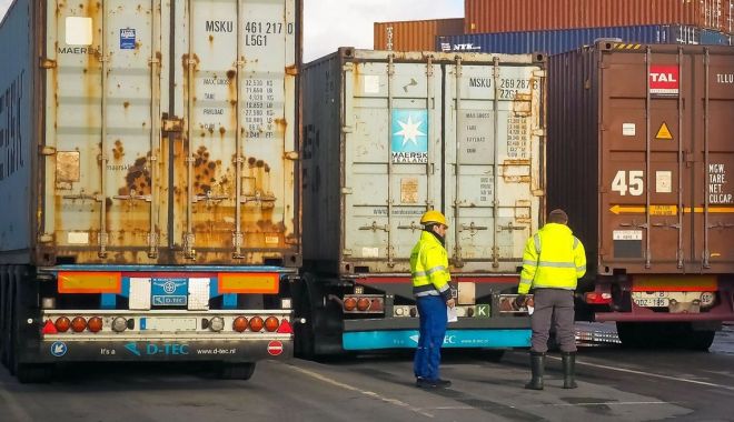 Inspectorii AVR şi ISCTR vor efectua misiuni comune de verificare în trafic a mijloacelor de transport rutier de mărfuri - 11-1706278470.jpg