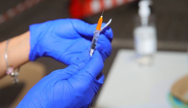 Vaccinare cu buletinul la Delfinariu - 111-1629728468.jpg