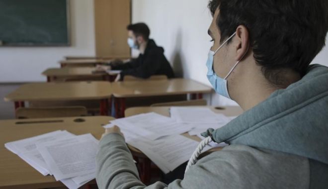 Un site fraudulos care vindea subiectele de la Bacalaureat a fost închis - 11111-1592054464.jpg