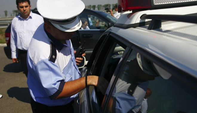 Polițiștii constănțeni dau amenzi pe bandă rulantă! - 111111amendaadriananeagoe-1345018423.jpg