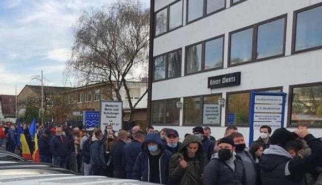 Alegeri Republica Moldova. Alertă cu bombă la o secţie de votare din Germania - 111507-1605462126.jpg