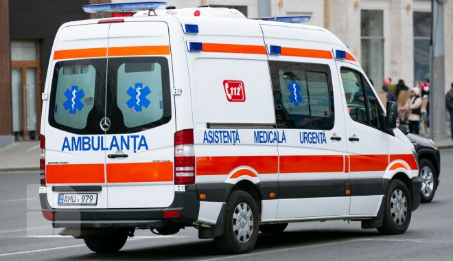 O româncă a trăit patru ani cu o spatulă de 20 cm uitată de un medic în abdomen - 112ambulanta160777500-1643887674.jpg