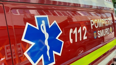 Un tânăr a fost găsit mort într-un club. Ce suspectează anchetatorii - 112smurd00768600-1751268290.jpg