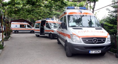Alo, Ambulanța? Veniți repede că moare! - 1134c55682b1b68f33296a4685ddebf6.jpg