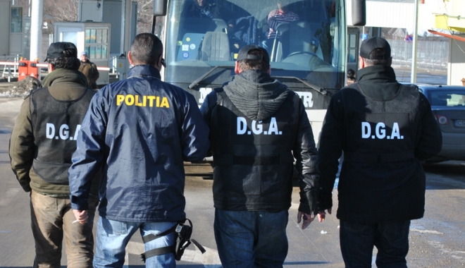 11 ani de activitate ai Direcției Generale Anticorupție, marcați și la Constanța - 11ani-1464628618.jpg