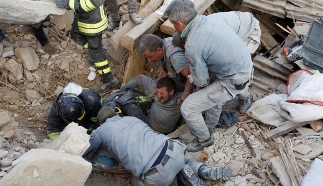 11 români au murit în cutremurul din Italia, 14 sunt dați dispăruți - 11romaniaumurit-1472387120.jpg