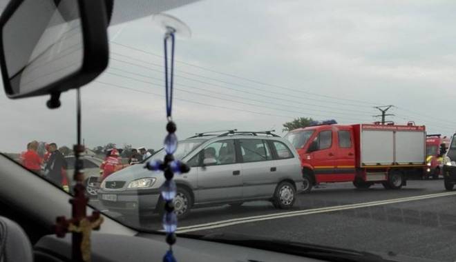 Accident rutier grav la ieșire din Constanța. Trei mașini implicate, PATRU VICTIME! - 12144823119779416690382958131295-1444130261.jpg