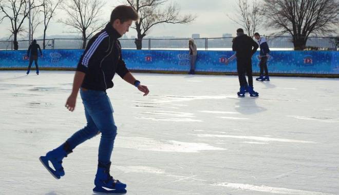 Până când mai este deschis patinoarul din Constanța - 12313650414893192039103853897069-1453111372.jpg