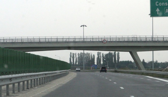 Măsuri pentru protejarea de caniculă, pe Autostrada Soarelui - 1243519365-1340182128.jpg