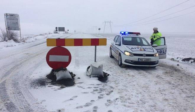 UPDATE 12.30: Ce drumuri mai sunt închise și ce localități sunt în beznă, la Constanța - 12607012101088803564552119266873-1453113212.jpg