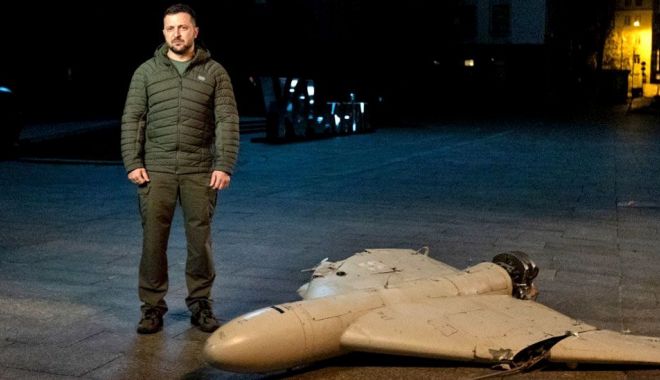 Președintele ucrainean salută eroii apărării antiaeriene care au respins atacul cu drone asupra Kievului - 127406295zelensky-1685280808.jpg
