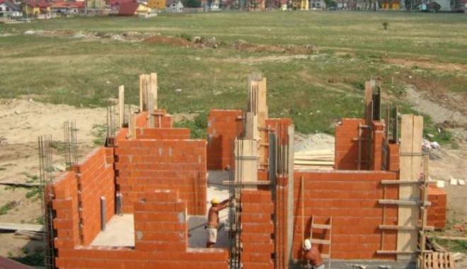 România, cea mai severă scădere a lucrărilor de construcții din UE în luna iunie - 12943094731540818191fotografiide-1345501526.jpg