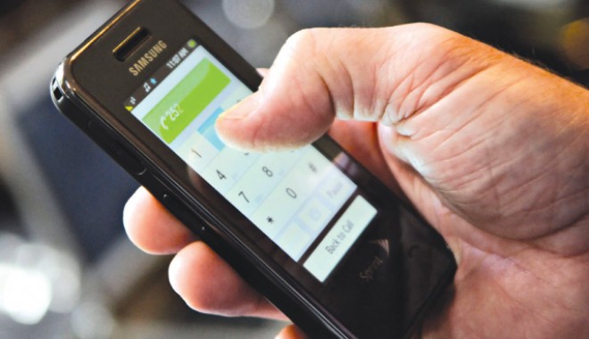 Tarifele de interconectare pentru telefonia mobilă scad cu 24% de la 1 septembrie - 1295639039mob-1346340402.jpg
