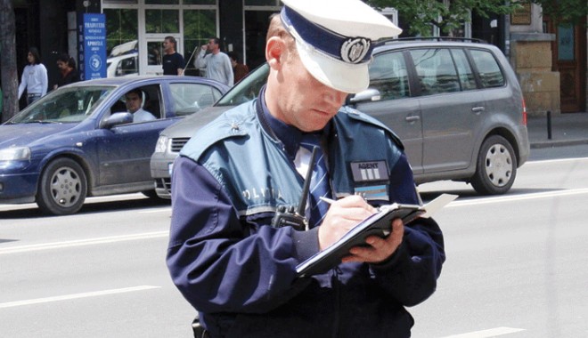 Polițistul incoruptibil. Vezi unde lucrează - 12iuniepolitistulincoruptibil-1339497087.jpg