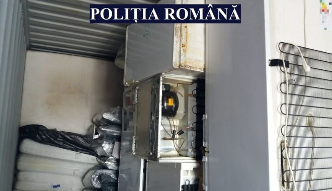 Import de deșeuri ilegal, stopat de polițiștii constănțeni - 13-1586266356.jpg