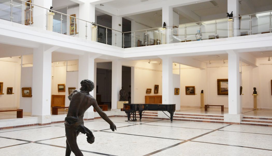 13 sculpturi din patrimoniul Muzeului de Artă Constanța, expuse la Iași - 13-sculpturi-1739724598.jpg
