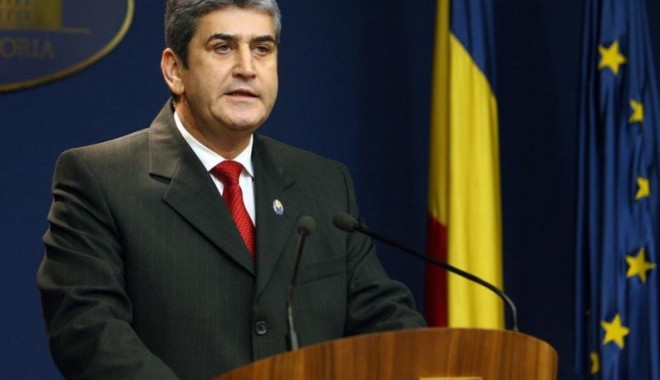 Ce spune Gabriel Oprea despre eventuala sa plecare din MApN - 130283gabrieloprea-1318002405.jpg