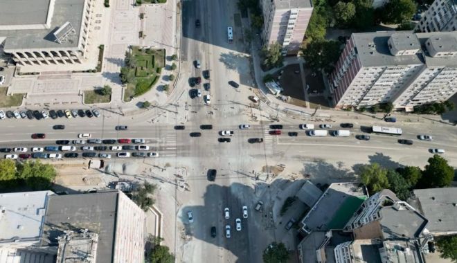 VIDEO. Lucrări în zona Casei de Cultură din Constanţa. O săptămână de restricţii de circulaţie - 131-1697220318.jpeg