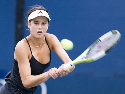 Tenis - Beijing / Sorana Cîrstea, eliminată de Șarapova în turul 2 - 1318086714cirstea3-1349256496.jpg