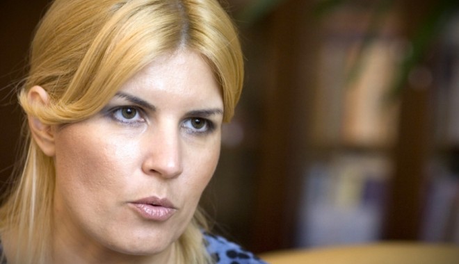 Udrea: Prioritatea Guvernului trebuie să fie ca salariații să fie mai mulți decât pensionarii - 131861elenaudreaprimapaginasipoz-1317973215.jpg