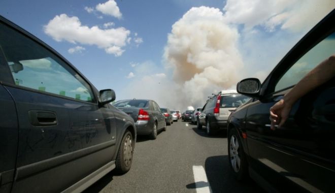 Gata cu aglomerațiile pe Autostrada Soarelui. În sezonul estival se va circula pe toate cele patru benzi - 1321890013traficautoaglomerataut-1560513660.jpg
