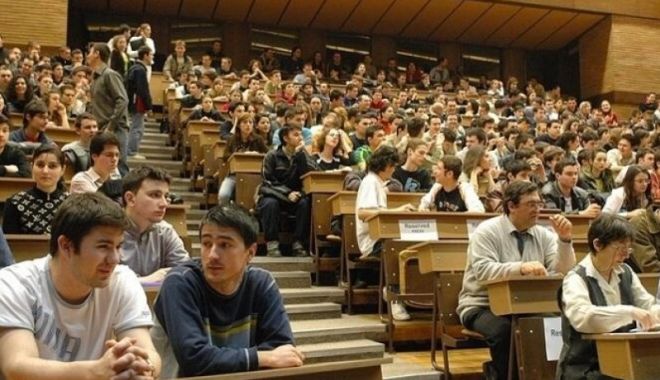 Cresc bursele pentru studenți. Criteriile de acordare, valoarea acestora și reguli pentru universități