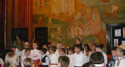 Moment de reculegere Adrian Păunescu la Muzeul de Istorie - 132bb18ef2083b81c85a3d8b15fe22e0.jpg