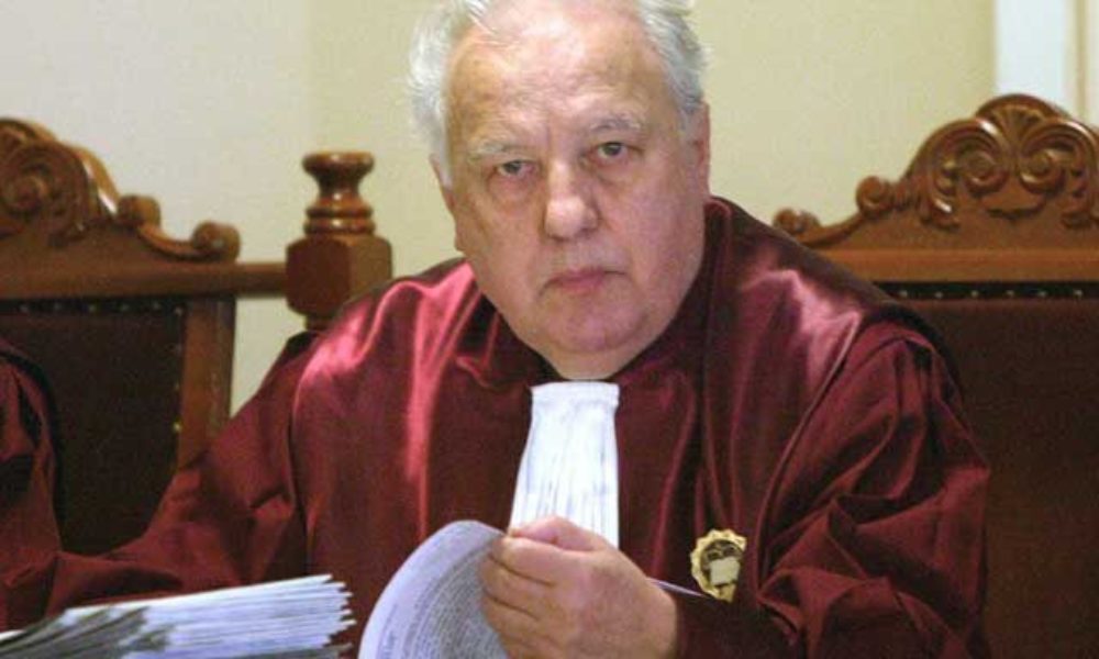 A murit un fost judecător al Curții Constituționale - 1344577613ac1000x600-1748942766.jpg