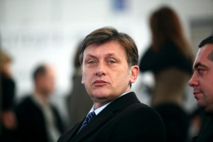 USL îl propune pe Crin Antonescu pentru funcția de președinte al Senatului - 135064articol-1341313422.jpg