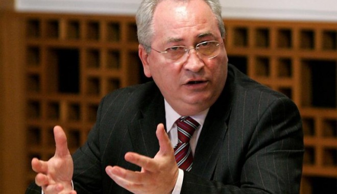 Hașotti spune că suspendarea președintelui ar trebui să aibă loc la anul - 137996puiuhasotti01-1321869950.jpg