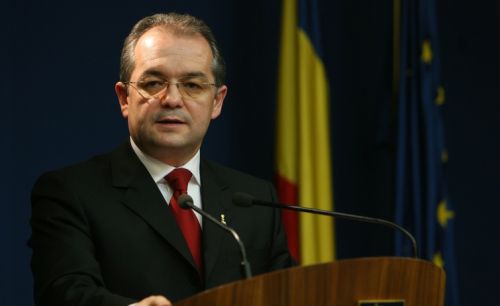 Executivul se reunește astăzi pentru a discuta stadiul absorbției fondurilor UE - 13981emilboc-1312437184.jpg