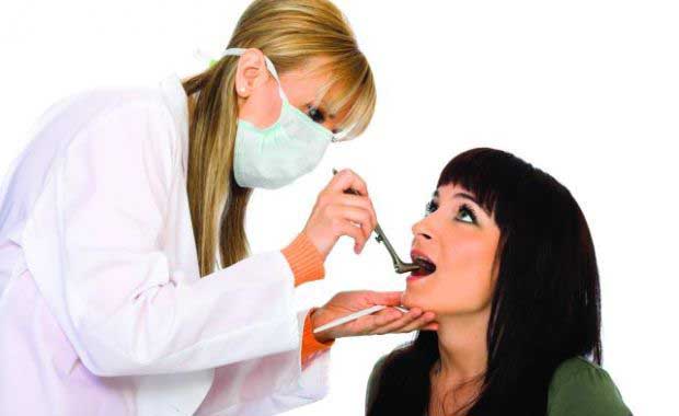 De ce sângerează gingiile? - 13febmedicul-1329149126.jpg